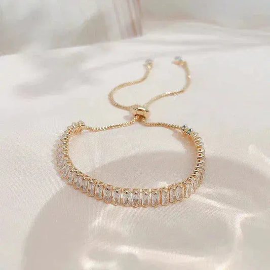 Bracciale regolabile con zirconi a cubo in oro e argento