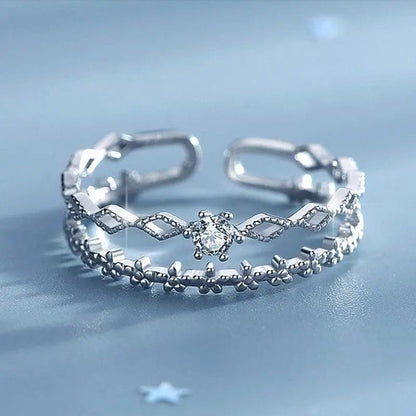 Anello in argento con zirconia regolabile