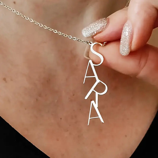 Collana con Nome Personalizzato con Lettere Verticali