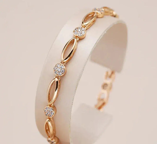 Bracciale elegante in zirconia dorata