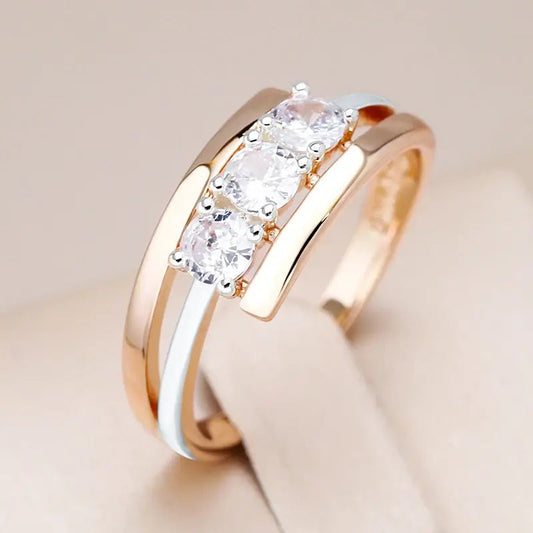 Anello elegante con cristalli placcati oro
