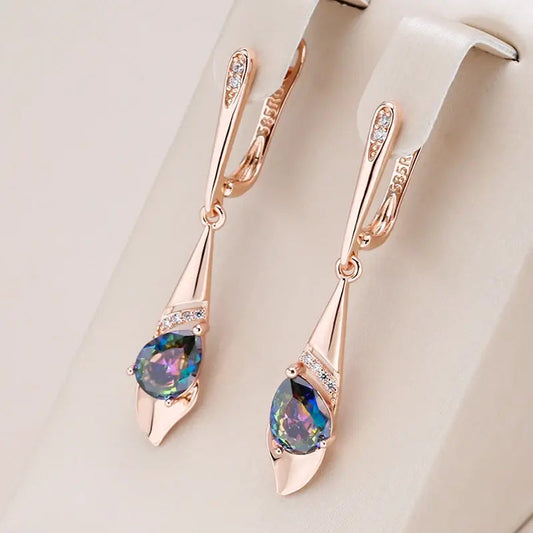 Orecchini pendenti con cristalli multicolore in oro