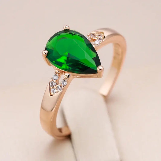 Anello Elegante con Cristallo Verde
