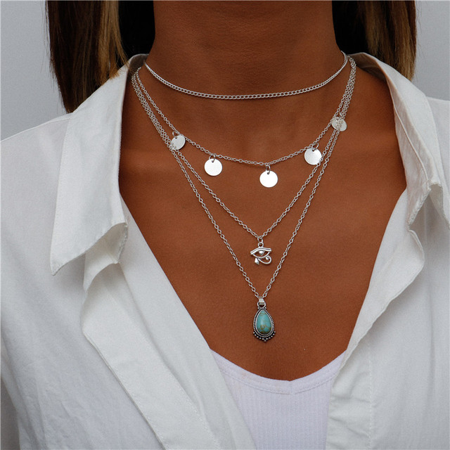Collana in argento con pietra blu
