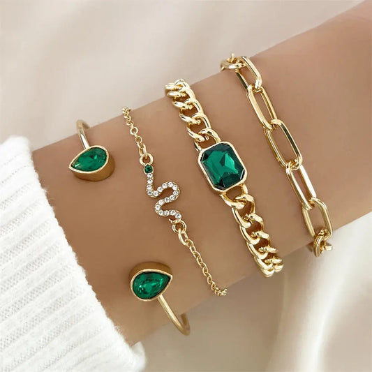 Confezione di braccialetti con cristalli verdi