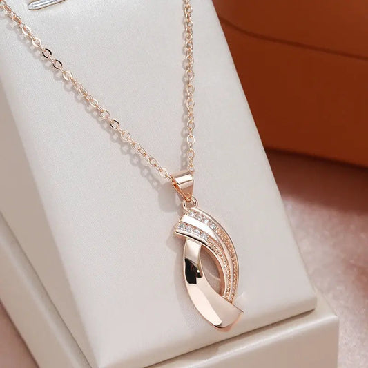Collana Elegante e Brillante