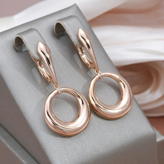 Orecchino elegante in oro lucido