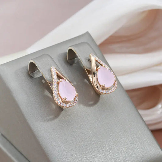 Orecchini eleganti e lucidi in oro e zirconia rosa
