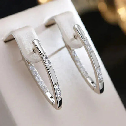 Orecchini eleganti con zirconia in oro