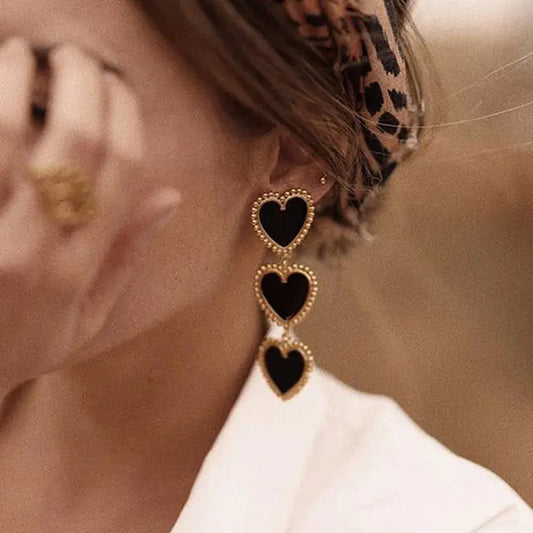 Orecchini pendenti a forma di cuore vintage