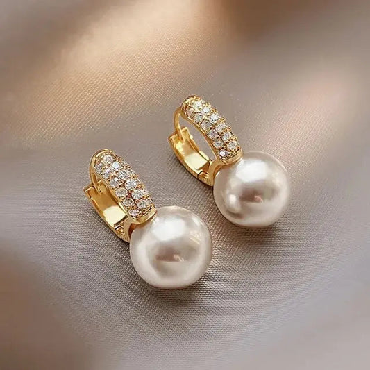 Orecchini di perle con strass