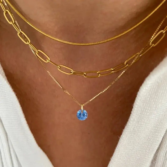 Collana vintage con zirconi blu