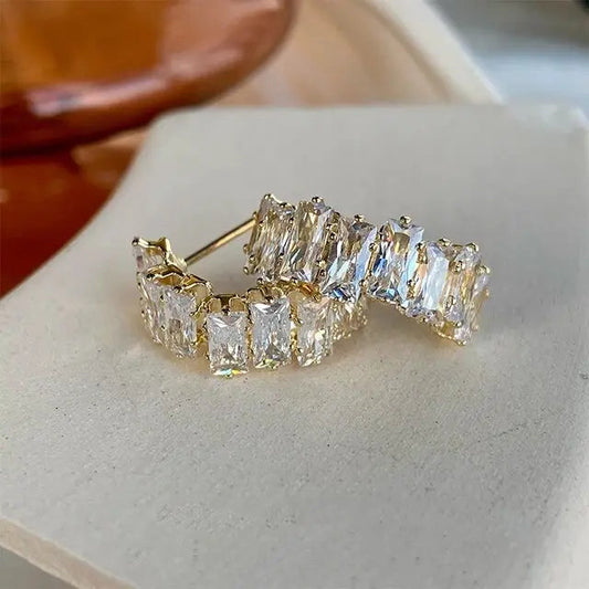 Orecchini eleganti in zirconia bianca