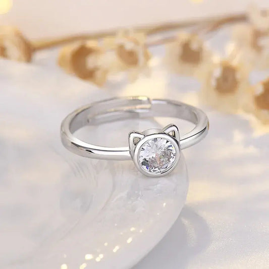 Anello per gatti con incavatura in zirconia