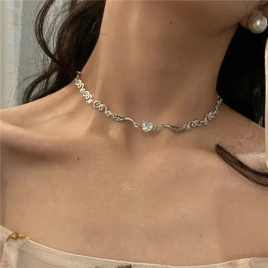 Collana Elegante con Cuore e Zirconi