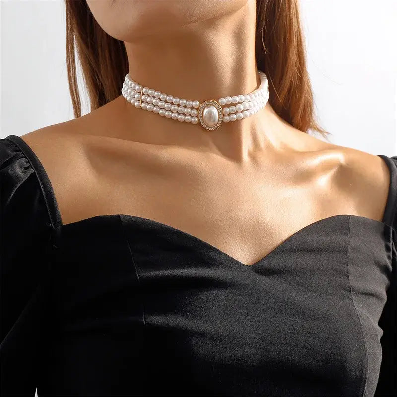 Collana elegante con tre perle