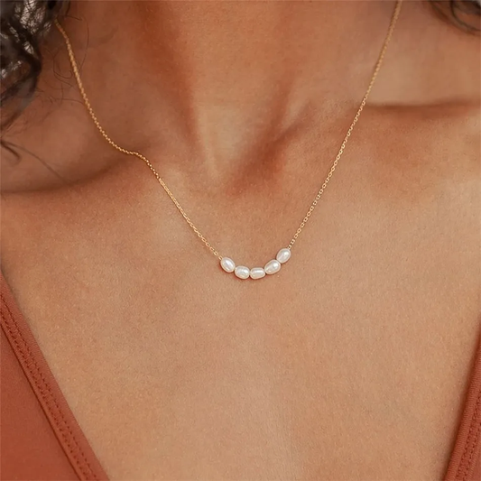 Collana Elegante con Perle e Oro