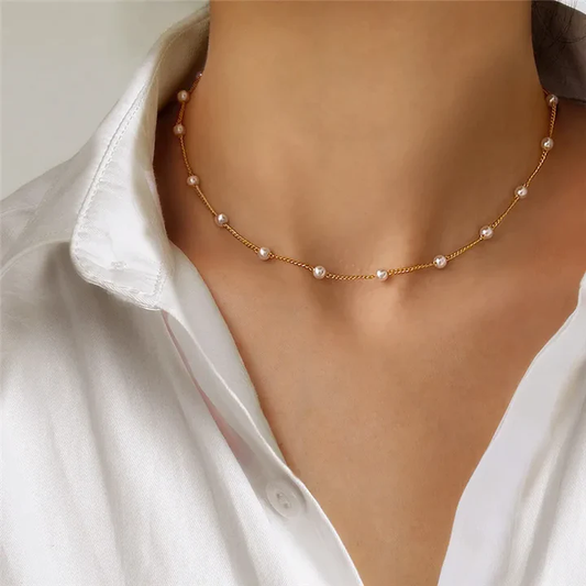 Collana piccola ed elegante con perle