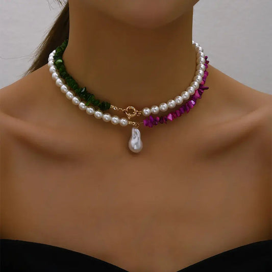 Collana elegante di perle barocche colorate