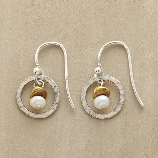 Orecchini vintage rotondi in argento e perle