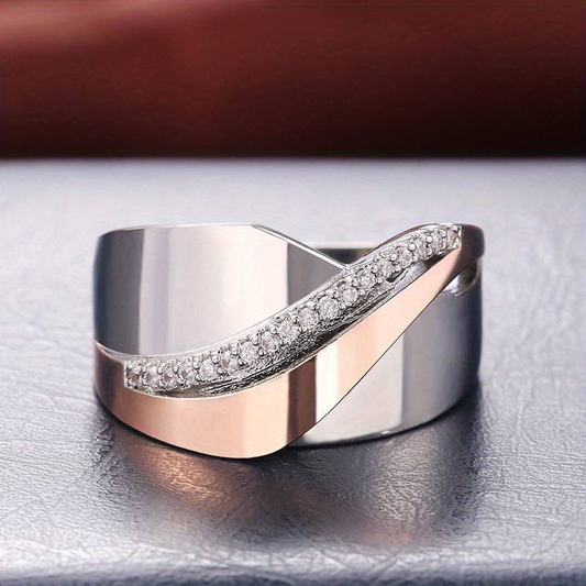 Anello vintage in oro rosa e argento con zirconia