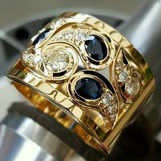 Anello vintage con decorazione in oro e zirconia