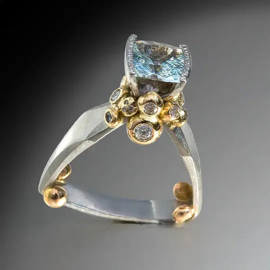 Anello Vintage in Oro e Argento con Zirconia Blu