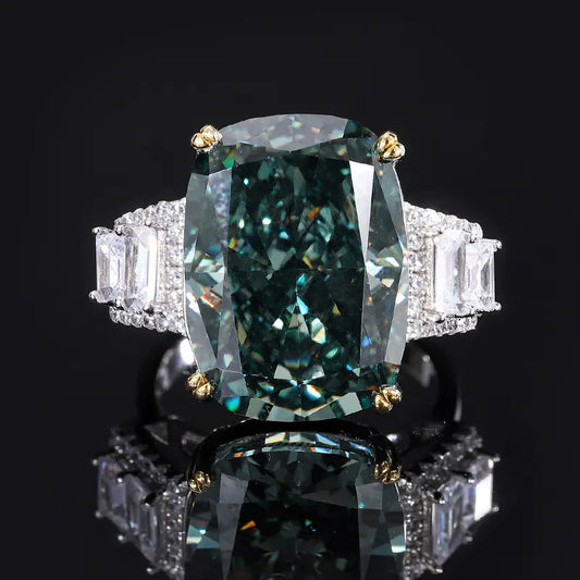 Anello Vintage Cosmic Crystal realizzato in Argento Sterling
