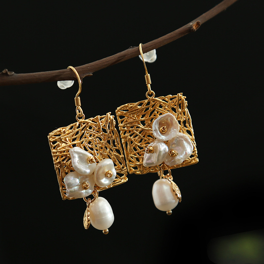 Orecchini Vintage in Oro Quadrati con Fiore di Perla
