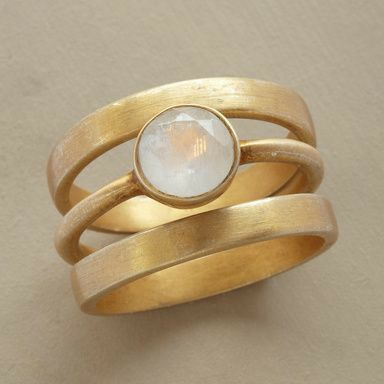 Anello Vintage in Oro e Con Inlay di Luna Minerale