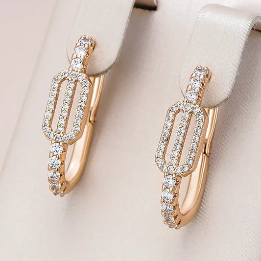 Orecchini eleganti e lucidi in oro