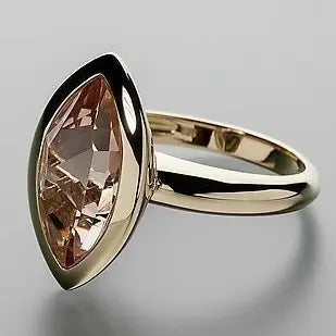 Anello d'oro in vetro ovale