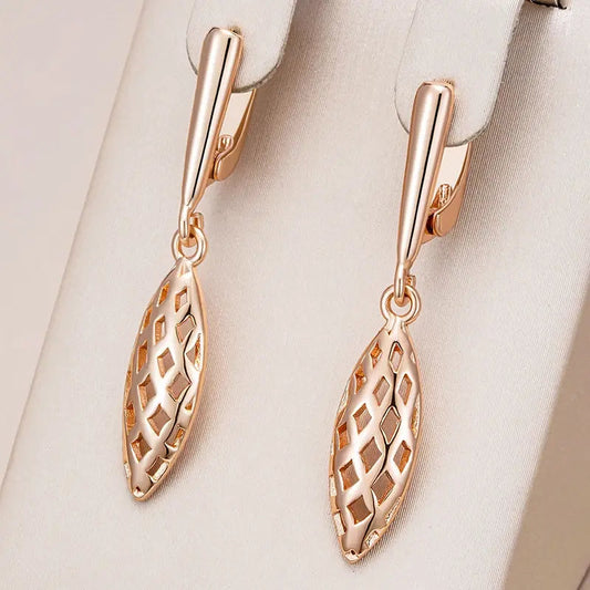 Orecchini pendenti eleganti in oro placcato vuoto