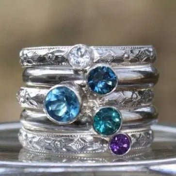 Anello a più strati con zirconi vintage blu