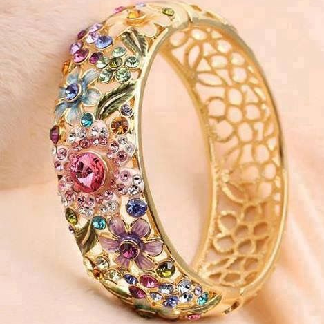 Anello vuoto di cristallo color oro vintage e colorato