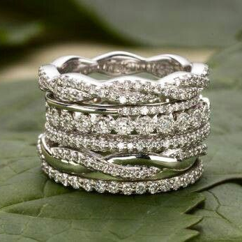 Anello Vintage a Strati con Zirconia