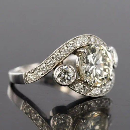 Anello Splendente in Cristallo Silver