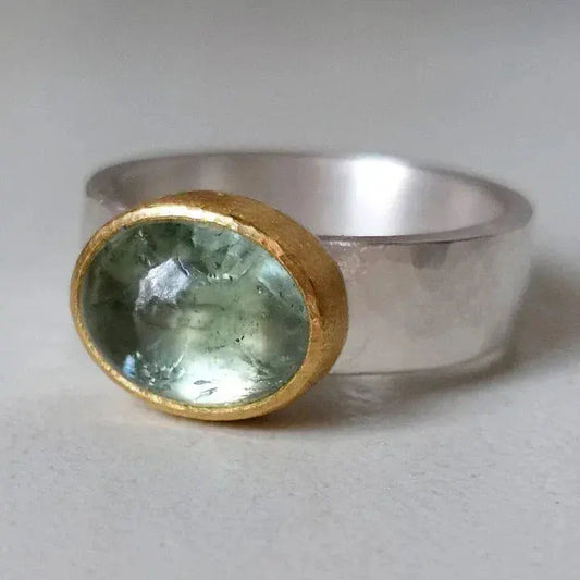 Anello verde con pietra tonda, Vintage