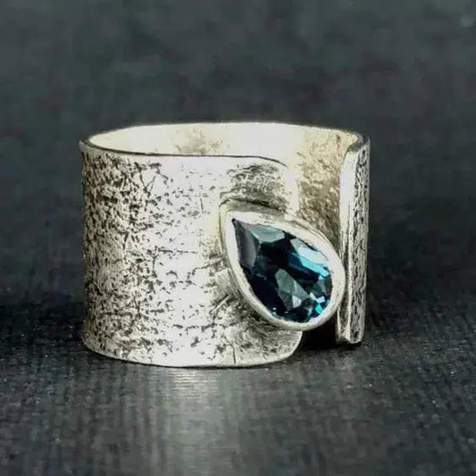 Anello Vintage in Argento e Cristallo con Pendente