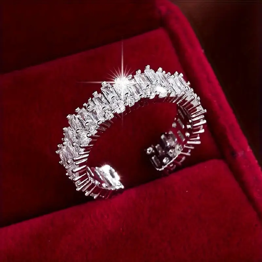 Anello d'argento brillante