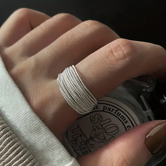 Anello in Argento a Strati Luminosi