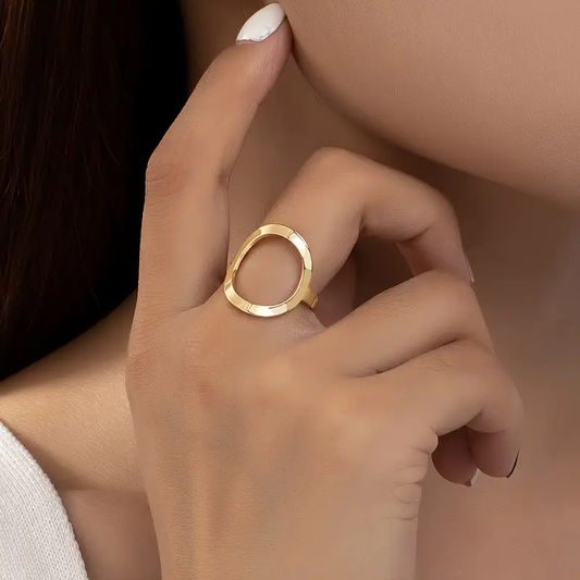 Anello Elegante in Oro