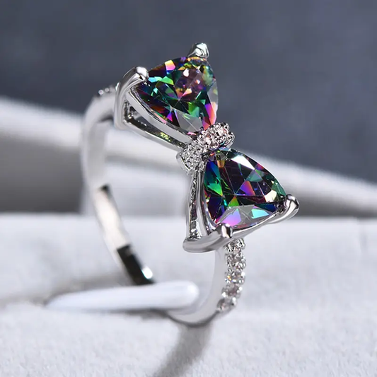 Anello in argento con zirconi colorati