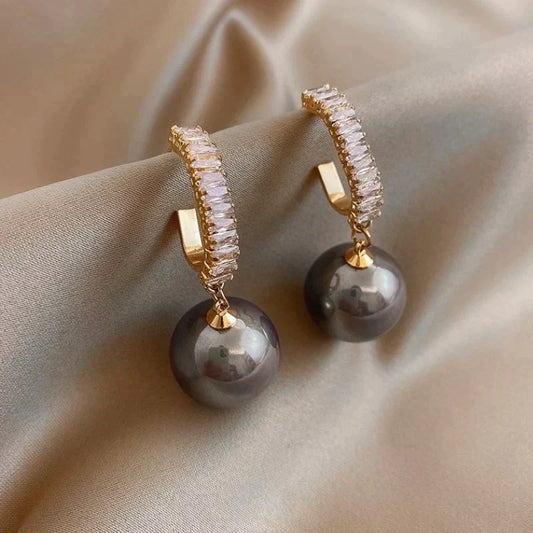 Orecchini di lusso con perla elegante e zirconi